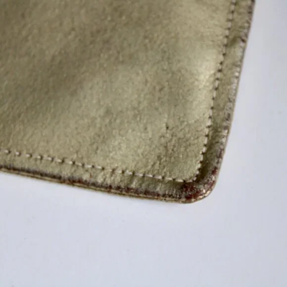 Vintage 70s/80s Gold Metallic Leather Slim Makeup Clutch Bag Wallet - Picture 5 of 6